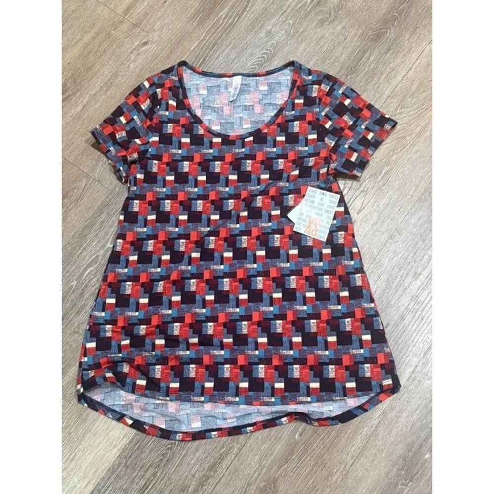 BNWT LuLaRoe Women’s Classic Tee Size XS